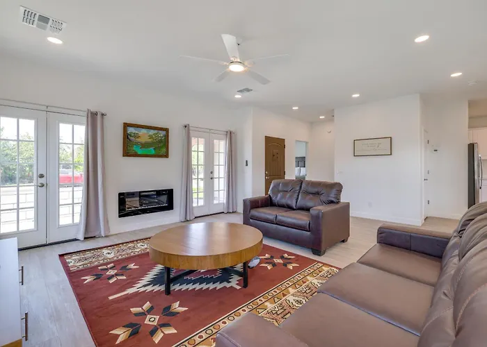 Phx Group Retreat By Dtwn! New Build W/ Patio Holiday home *