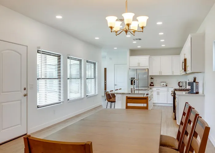 Phx Group Retreat By Dtwn! New Build W/ Patio Holiday home *