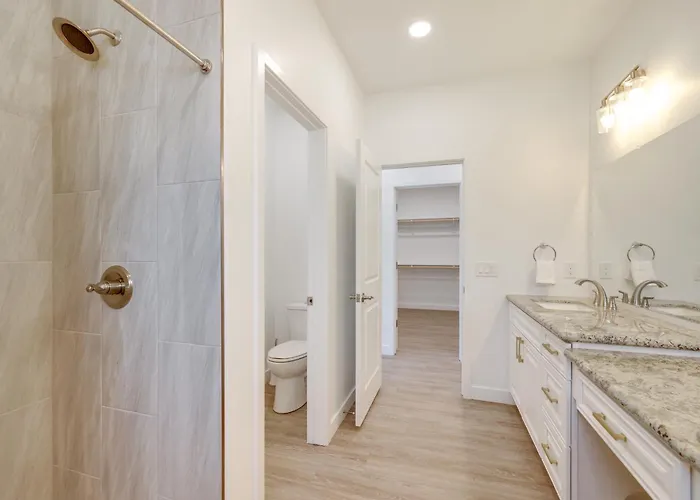 Phx Group Retreat By Dtwn! New Build W/ Patio Holiday home *